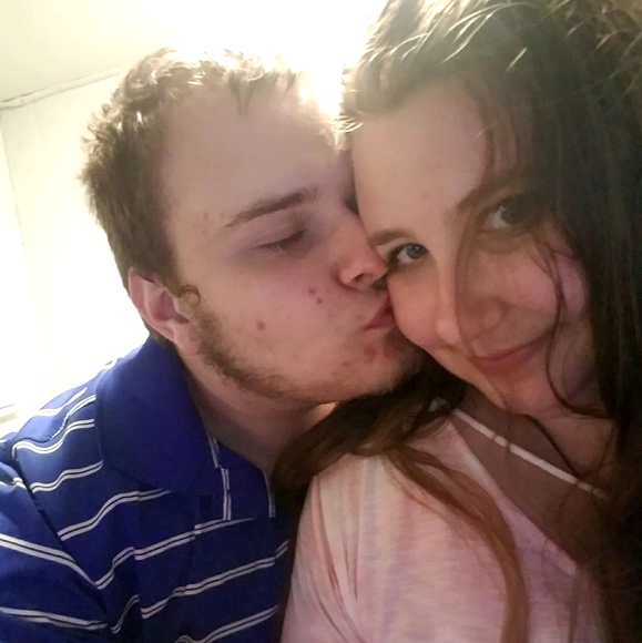 Meet your Posher, Laurel - Picture 1 of 1